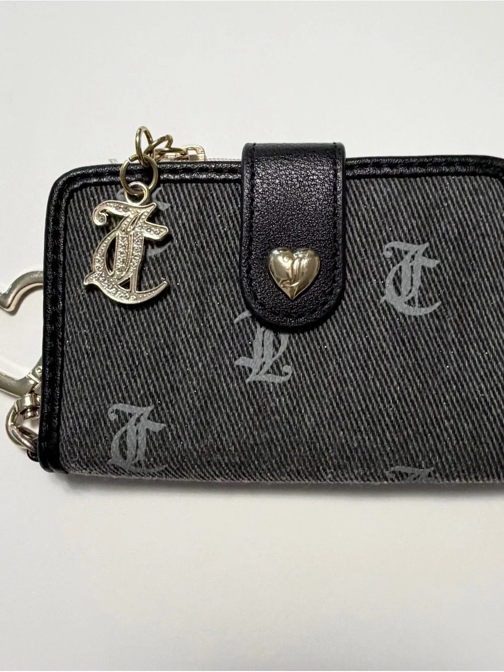Juicy Couture NWOT Pack It Up Tab Card Wallet Black (liquorice) denim wth Gold